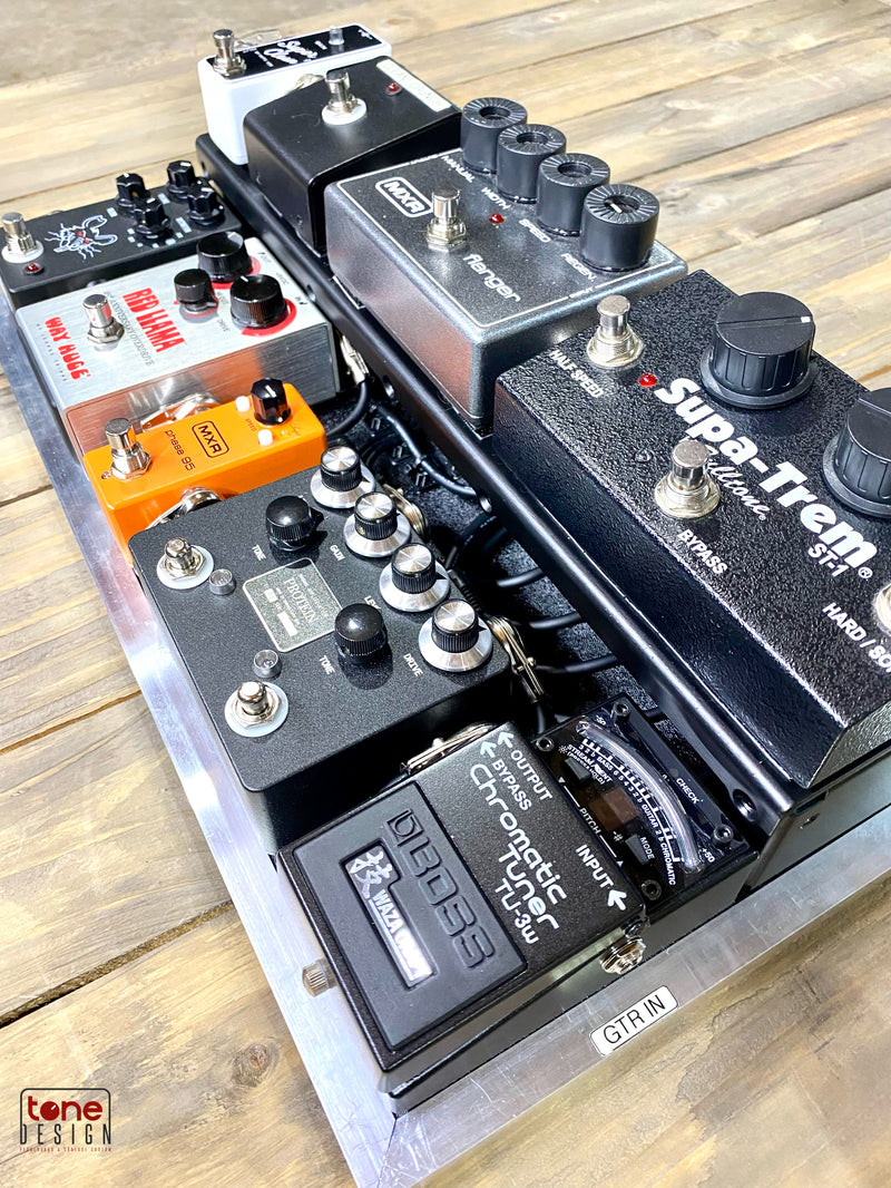 ©2025 Tone Design Pedalboard Setup Tommy Fontaine ''Big Muff'' 1