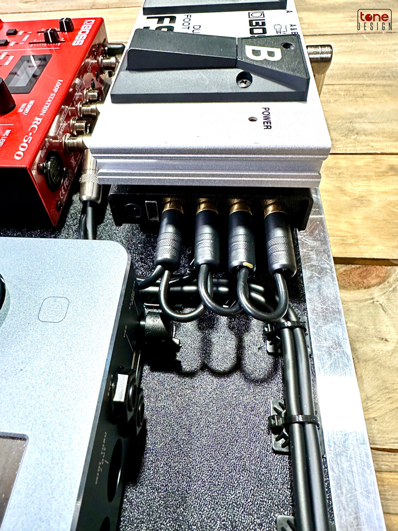 ©2024 Tone Design Pedalboard Setup        Eric Lemelin 6