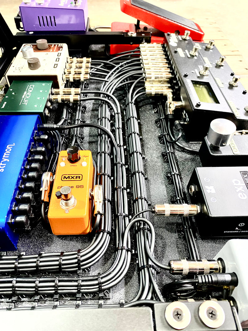 ©2025 Tone Design Pedalboard Setup        Martin Lavallée ''JoshUa2'' 2